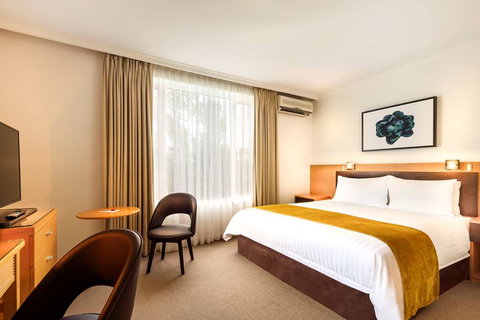 Best Western Plus Travel Inn Hotel - Gold Coast 5