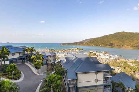 Club Wyndham Airlie Beach - Tourism Gold Coast 2