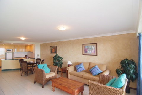 at Waters Edge Resort - Tourism Gold Coast 5
