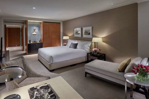 Crown Towers Melbourne - Tourism Gold Coast 3