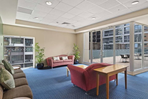 YEHS Hotel Melbourne CBD - Tourism Gold Coast 11