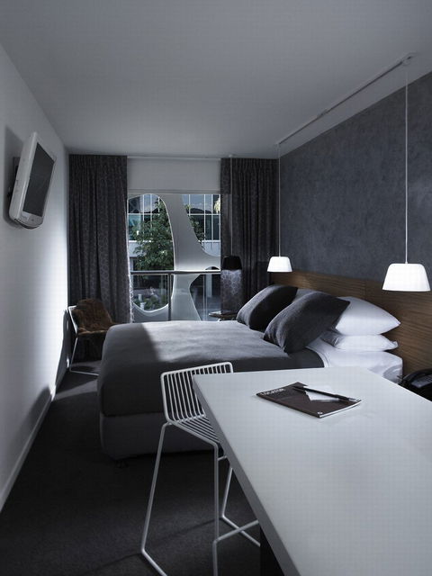 Limes Hotel - Gold Coast 2