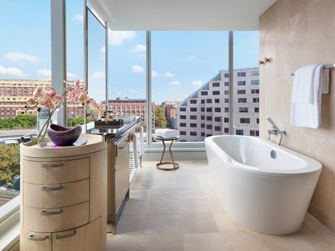 Sofitel Sydney Darling Harbour - Tourism Gold Coast 3