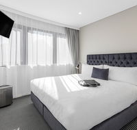Meriton Suites Kent Street - Gold Coast