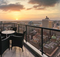 Meriton Suites Pitt Street - Gold Coast