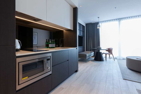 Skye Suites Green Square - Gold Coast 1