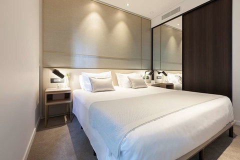 Skye Suites Green Square - Gold Coast 7