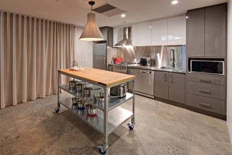 Zara Tower Serviced Apartments - Gold Coast 9