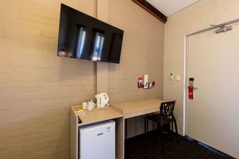 Wintersun Hotel - Tourism Gold Coast 1