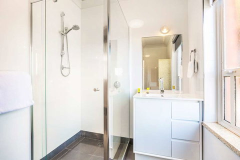 Nightcap Rose & Crown Hotel - Tourism Gold Coast 1