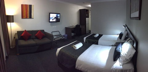 Country Comfort Hunts Liverpool - Tourism Gold Coast 1