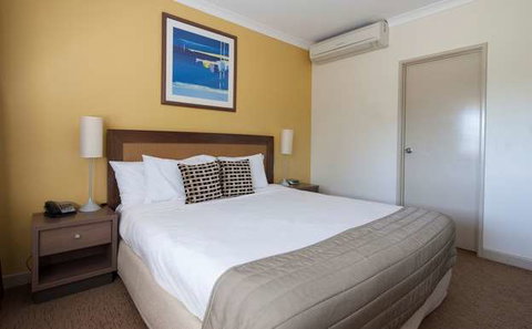 Mantra Geraldton - Tourism Gold Coast 2