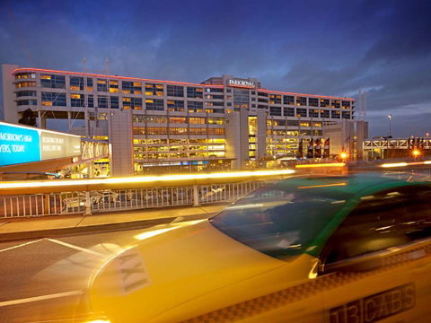 PARKROYAL Melbourne Airport - Tourism Gold Coast 0
