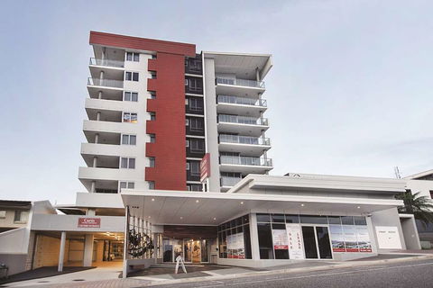 Curtis Central Apartments - Tourism Gold Coast 0