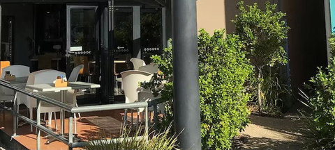 The Coffee House Apartments & Bistro - Tourism Gold Coast 1