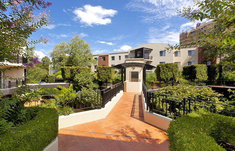 Astra Apartments The Griffin - Tourism Gold Coast 1