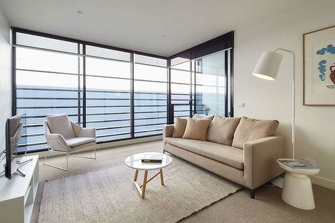 381 Cremorne - Tourism Gold Coast 2