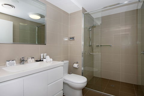 Allure Hotel And Apartments - Tourism Gold Coast 6