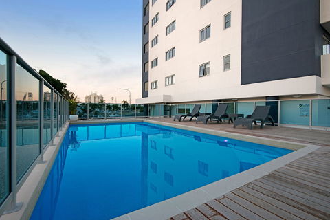 Allure Hotel And Apartments - Tourism Gold Coast 8
