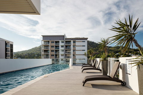 Central Holborn Apartments - Tourism Gold Coast 2