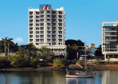 Oaks Metropole Hotel - Tourism Gold Coast 0