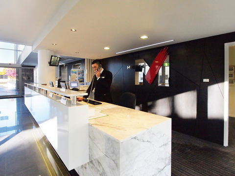 Oaks Metropole Hotel - Tourism Gold Coast 1