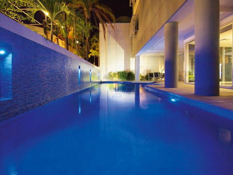 Oaks Metropole Hotel - Tourism Gold Coast 3