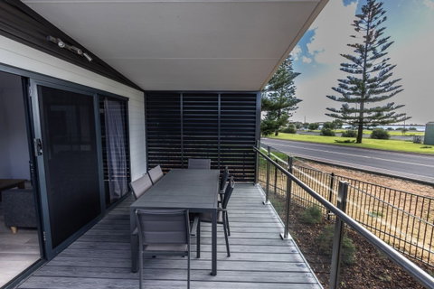 Discovery Parks Koombana Bay - Tourism Gold Coast 12