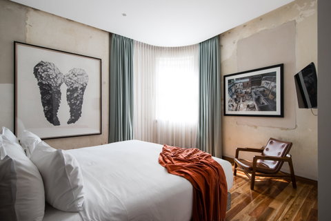 The Old Clare Hotel - Tourism Gold Coast 14