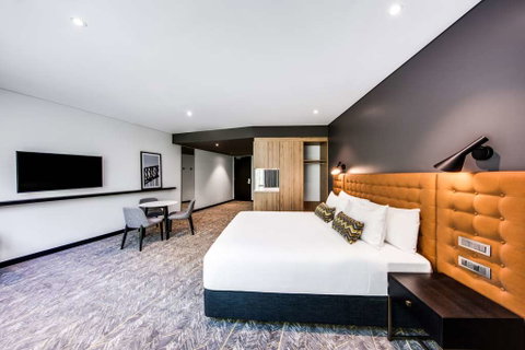 Vibe Hotel North Sydney - Tourism Gold Coast 13