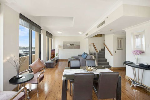 YEHS Hotel Sydney Harbour Suites - Tourism Gold Coast 12