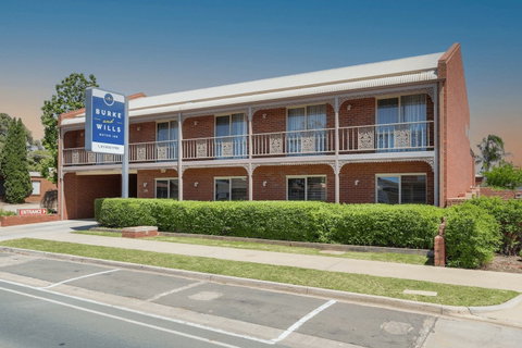 Burke & Wills Motor Inn - Tourism Gold Coast 0