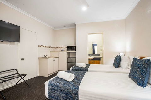 Karratha Central Apartments - Tourism Gold Coast 4