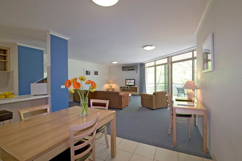 Kingston Terrace Serviced Apartments - Tourism Gold Coast 3