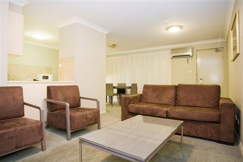 Pinnacle Apartments - Tourism Gold Coast 2