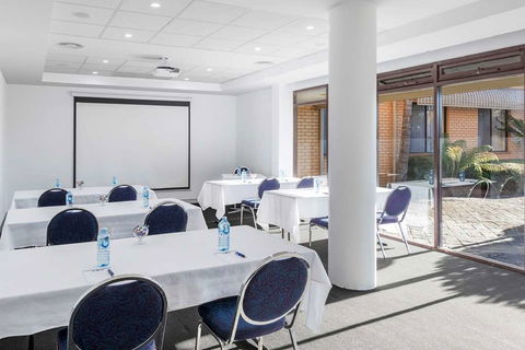 Best Western Plus Garden City Hotel - Tourism Gold Coast 8