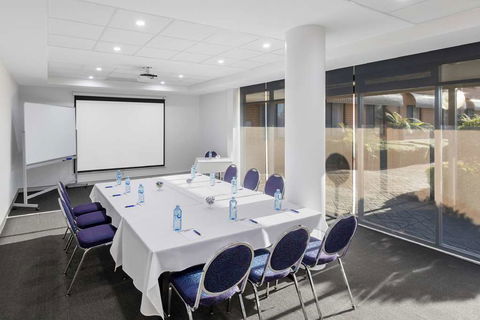 Best Western Plus Garden City Hotel - Tourism Gold Coast 11