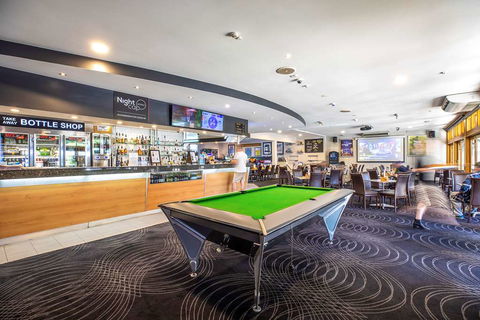 Nightcap At High Flyer Hotel - Tourism Gold Coast 14