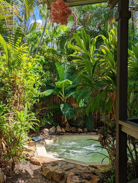 Palms City Resort - Tourism Gold Coast 7