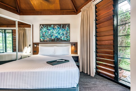 Palms City Resort - Tourism Gold Coast 11