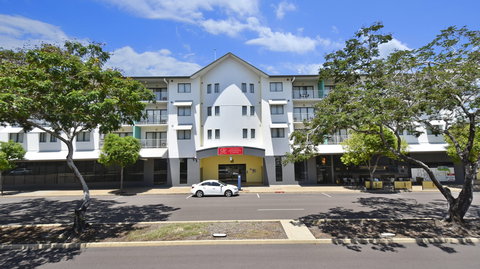 Metro Advance Apartments & Hotel - Tourism Gold Coast 0