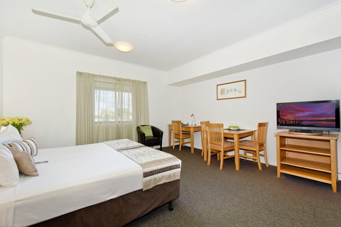 Metro Advance Apartments & Hotel - Tourism Gold Coast 12