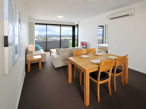 Apartments G60 Gladstone - Tourism Gold Coast 1