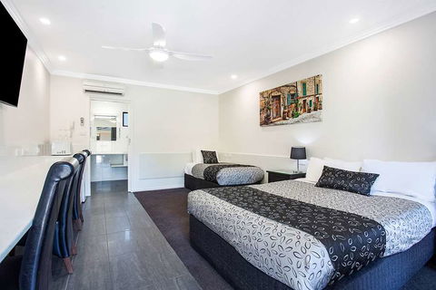 Comfort Inn May Park - Tourism Gold Coast 0