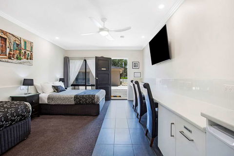 Comfort Inn May Park - Tourism Gold Coast 1