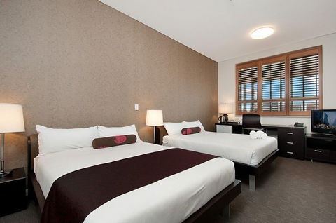 Adabco Boutique Hotel - Tourism Gold Coast 0