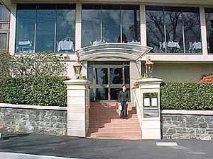 Commodore Regent Motor Inn - Tourism Gold Coast 0