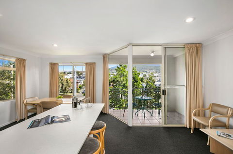 Quest Trinity House - Tourism Gold Coast 2
