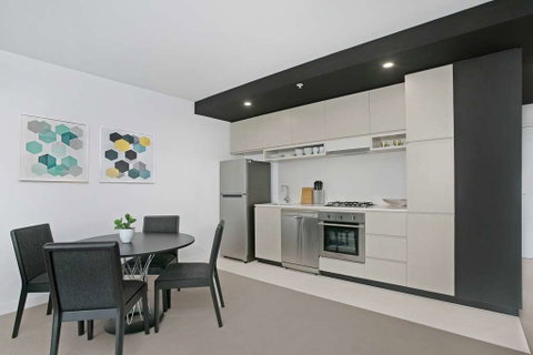 Clayton Serviced Apartments - Tourism Gold Coast 13