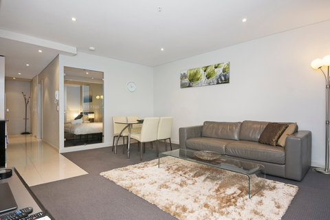 Astra Apartments Perth - Tourism Gold Coast 6